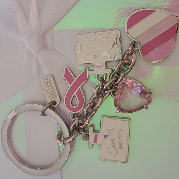COACH keychain, keyring - Picture 3 of 4